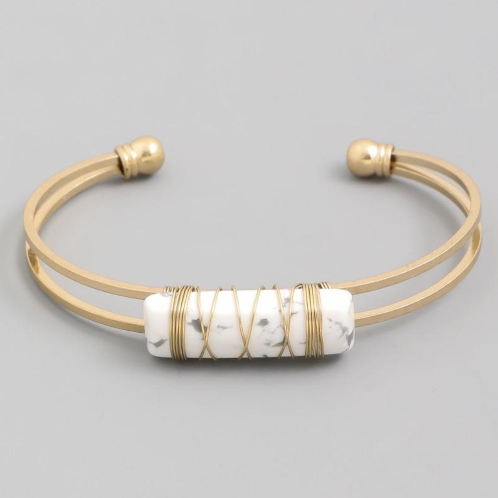 STONE BRACELET WIRED